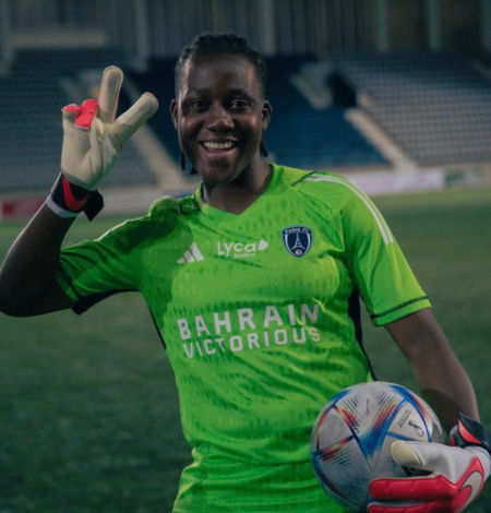 France's goalkeeper of the 2023–2024 season is Chiamaka Nnadozie (pictures)