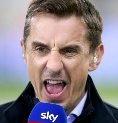 EPL: Gary Neville believes it would be insane for Chelsea to fire Pochettino.